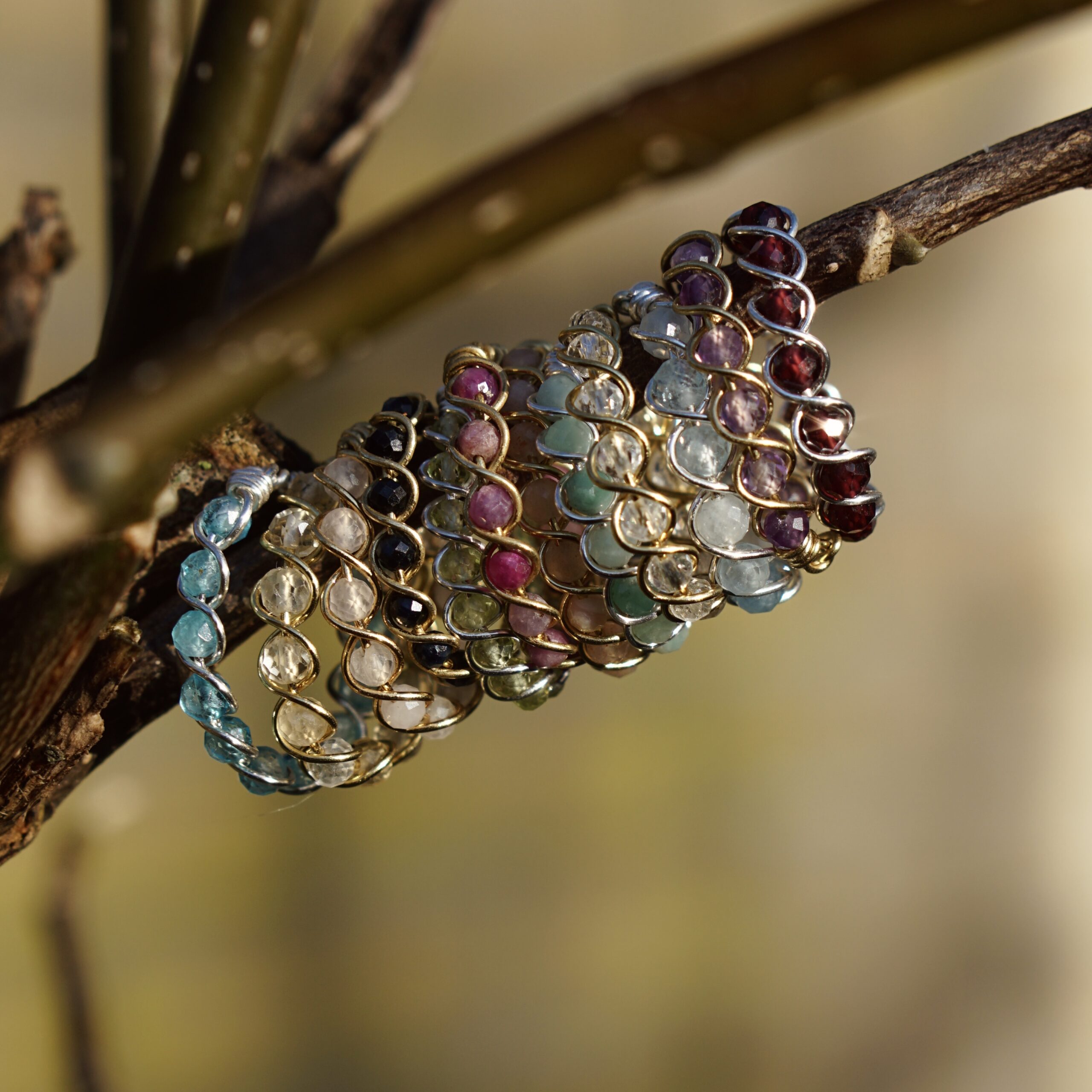 Twisted edelsteen ring | Essence of me